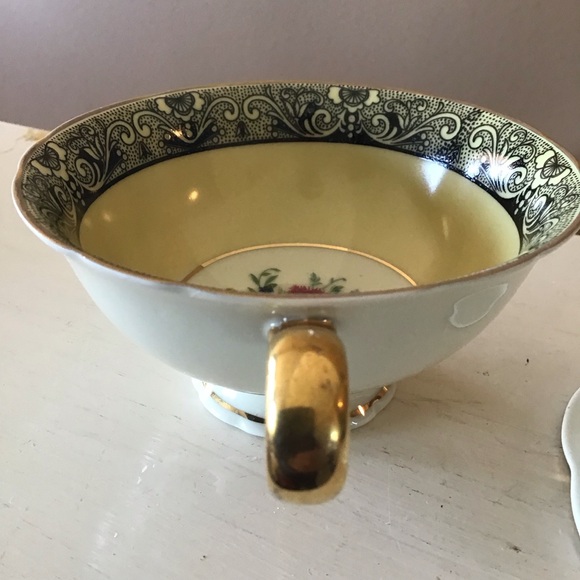 FINAL SALE Vintage Royal Bayreuth Germany Yellow, Black & Gold Floral Teacup Set - Picture 9 of 9
